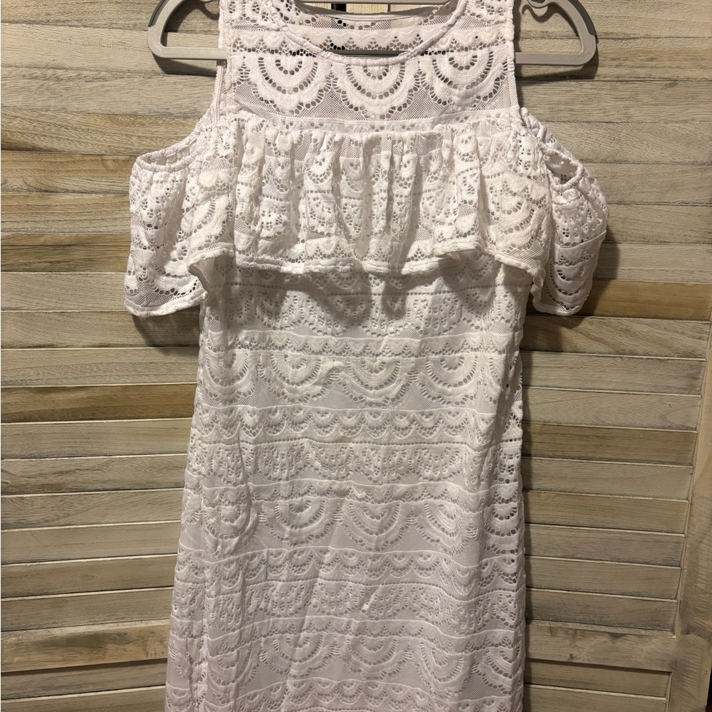 Elegant White Lace Cold Shoulder Dress